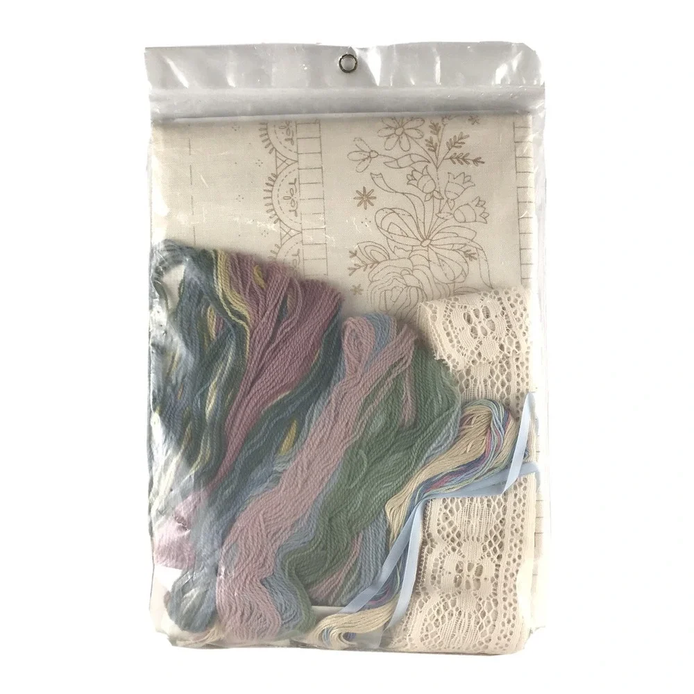 Elsa Williams Crewel Embroidery Pillow Kit Blue Ribbon And Lace Floral 12X10 New